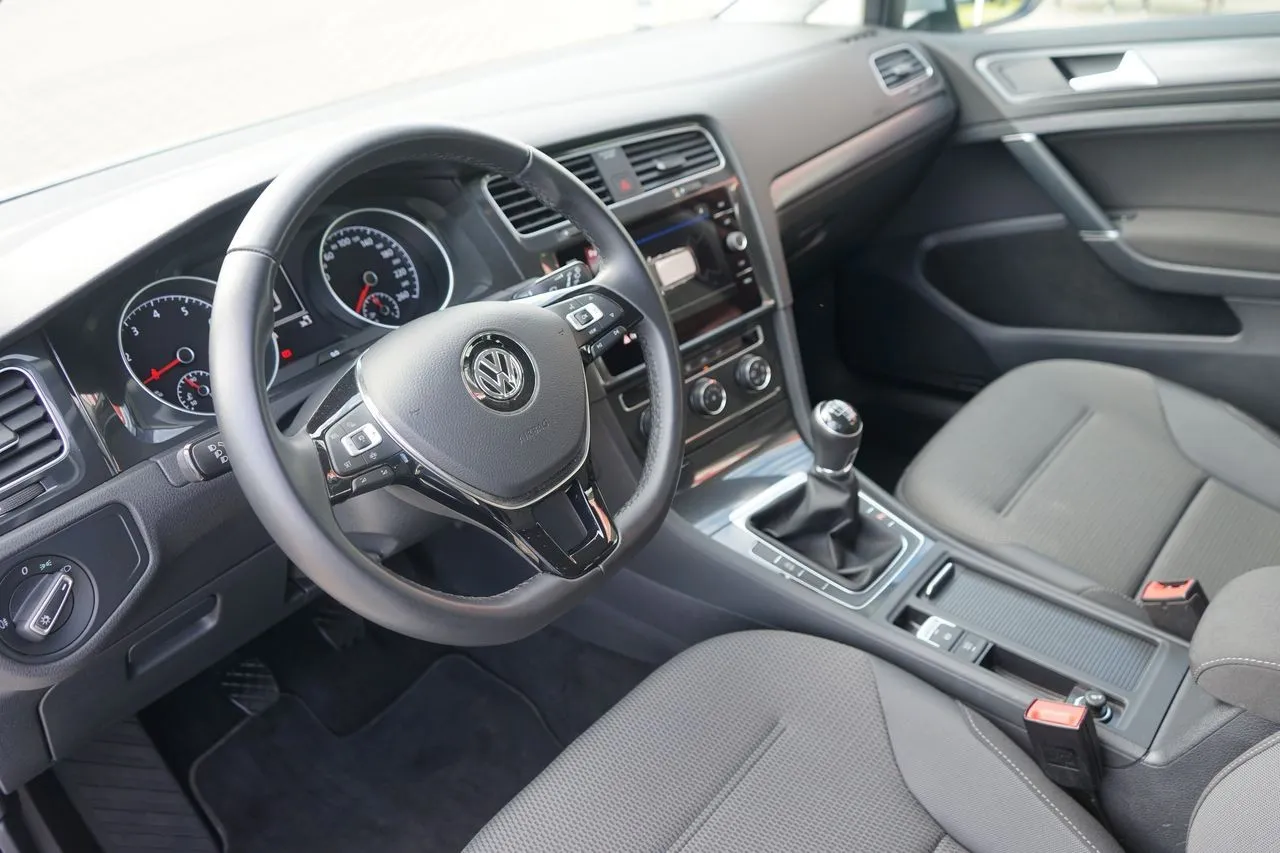 Volkswagen Golf Variant 1.5 TSI Navi Tempomat...  Image 8