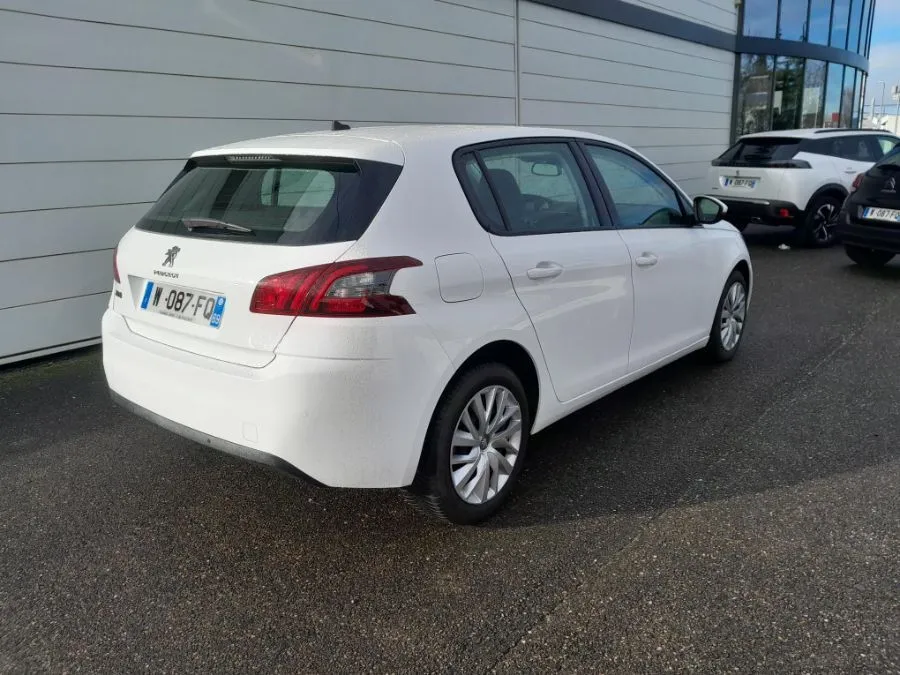 Peugeot 308 AFFAIRE 1.5 BLUEHDI 100 PREMIUM PACK Image 2